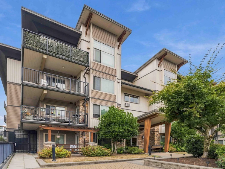 107-11935 Burnett Street, Maple Ridge, BC, V2X 9A9
