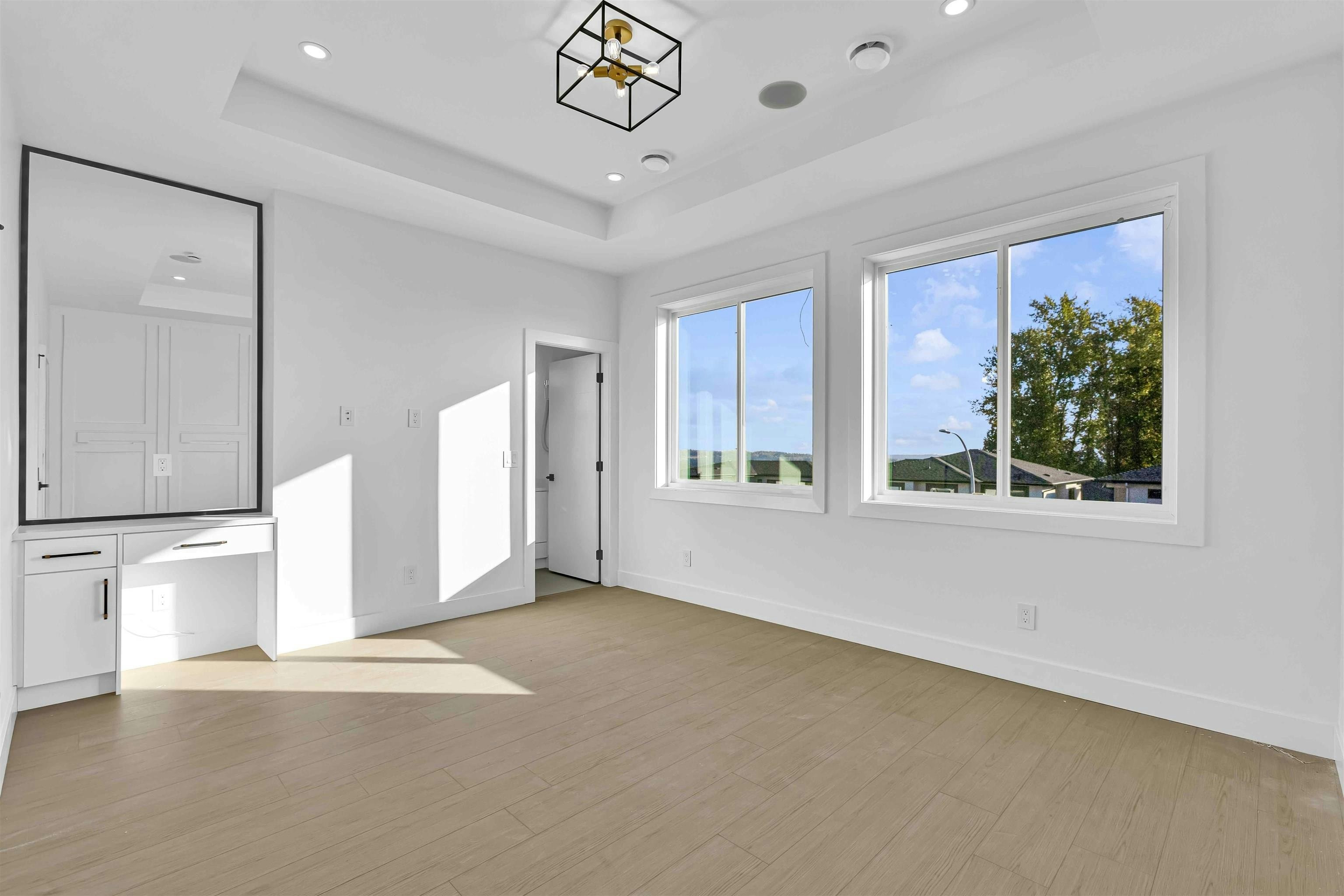 102-166xx 18a Avenue, Surrey, BC, V3Z 9X5 - 18