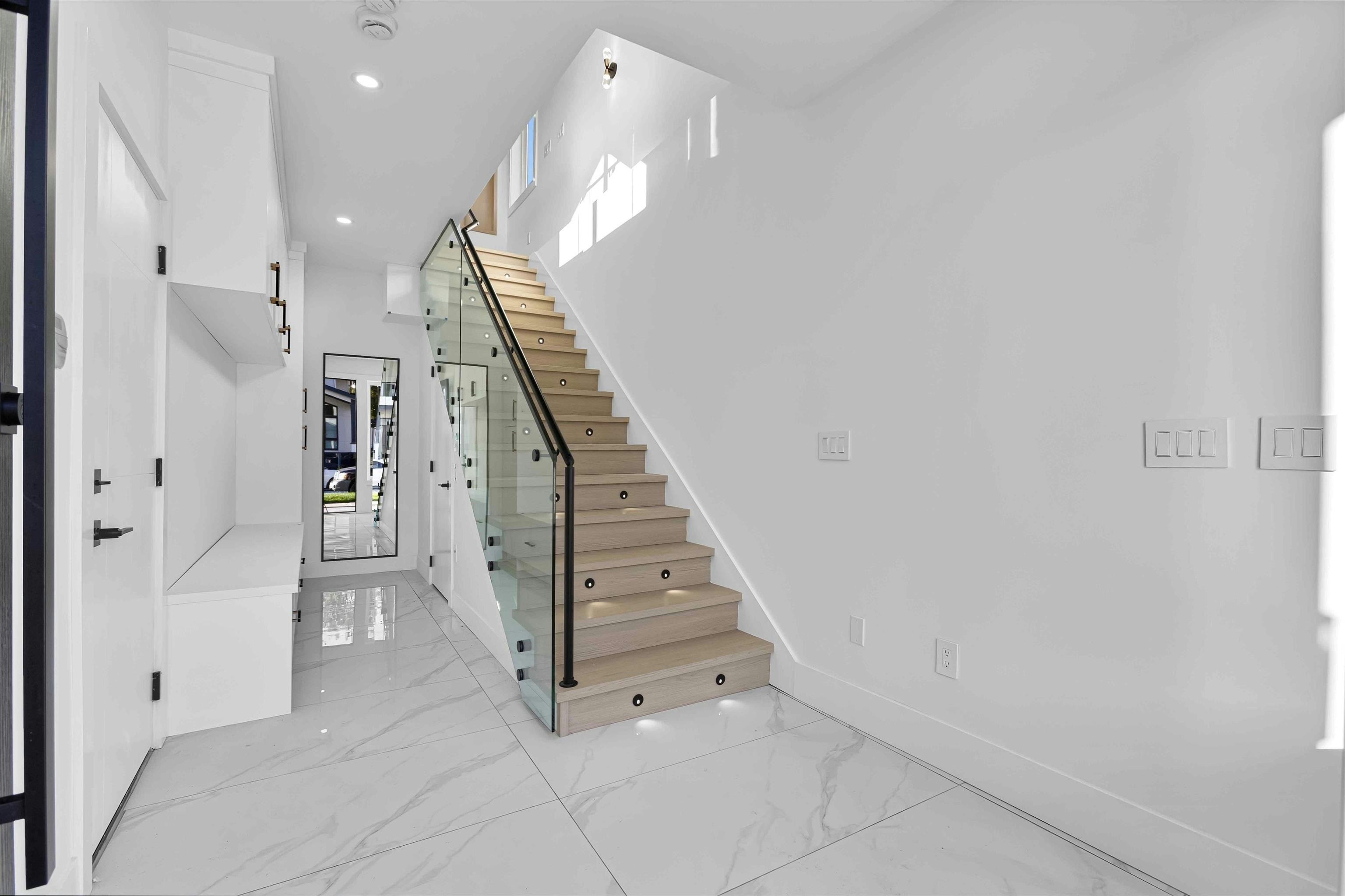 102-166xx 18a Avenue, Surrey, BC, V3Z 9X5 - 2