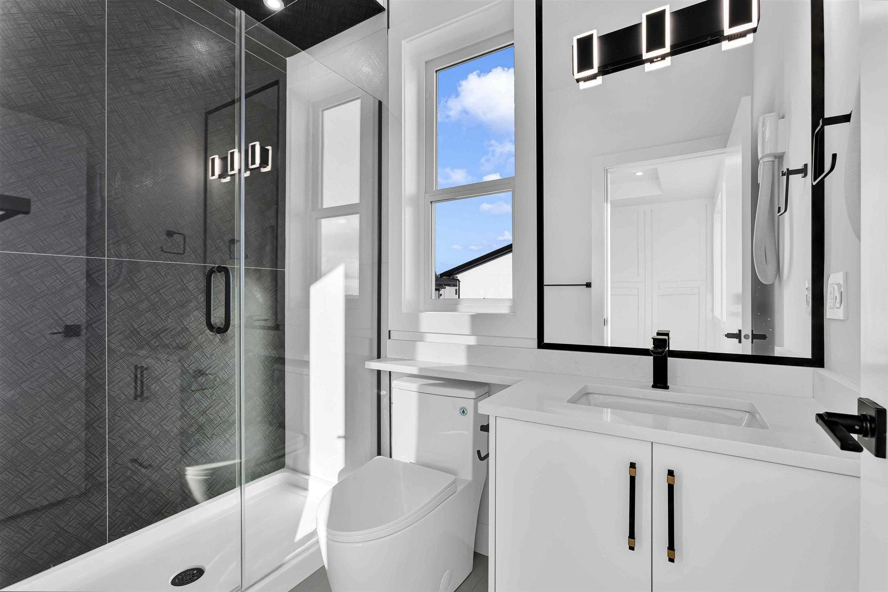 102-166xx 18a Avenue, Surrey, BC, V3Z 9X5 - 21