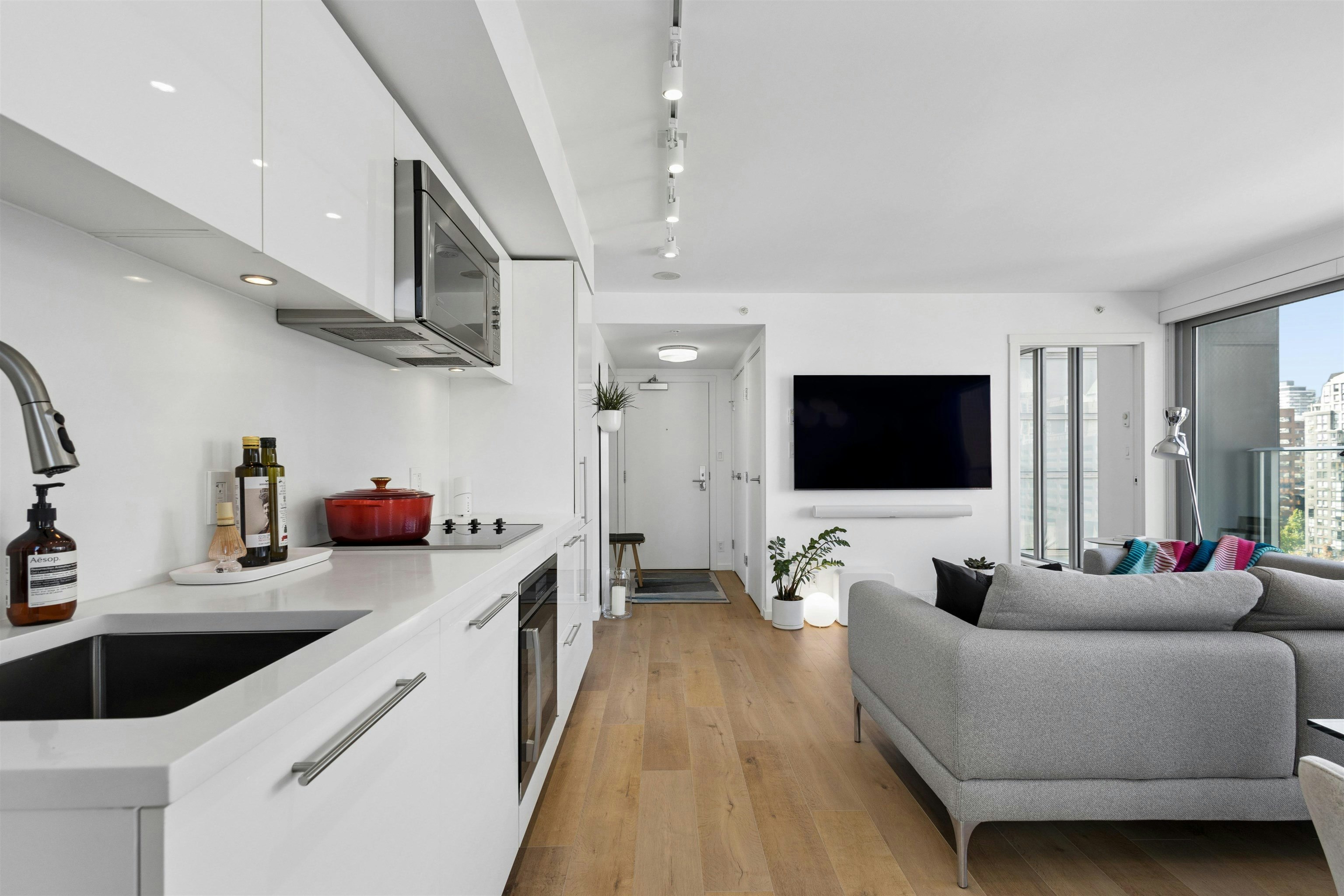 1808-999 Seymour Street, Vancouver, BC, V6B 0M5 - 21