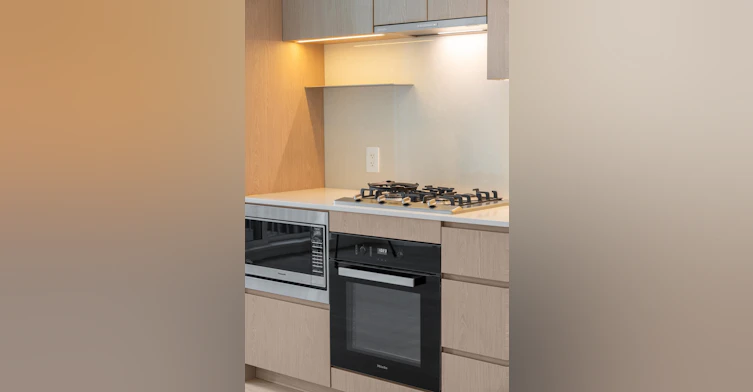 1XX-5212 Cambie Street, Vancouver, BC, V5Z 2Z7 - 5