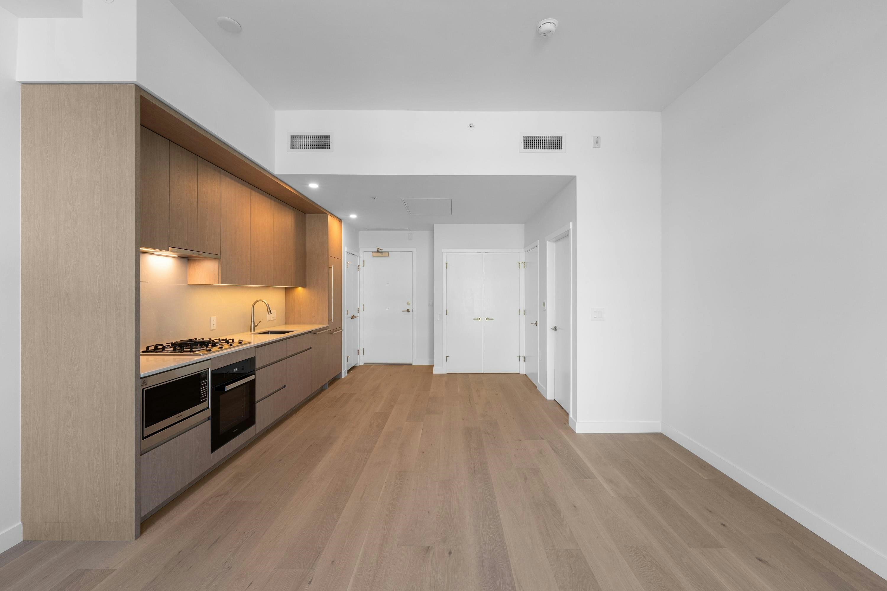1XX-5212 Cambie Street, Vancouver, BC, V5Z 2Z7 - 12