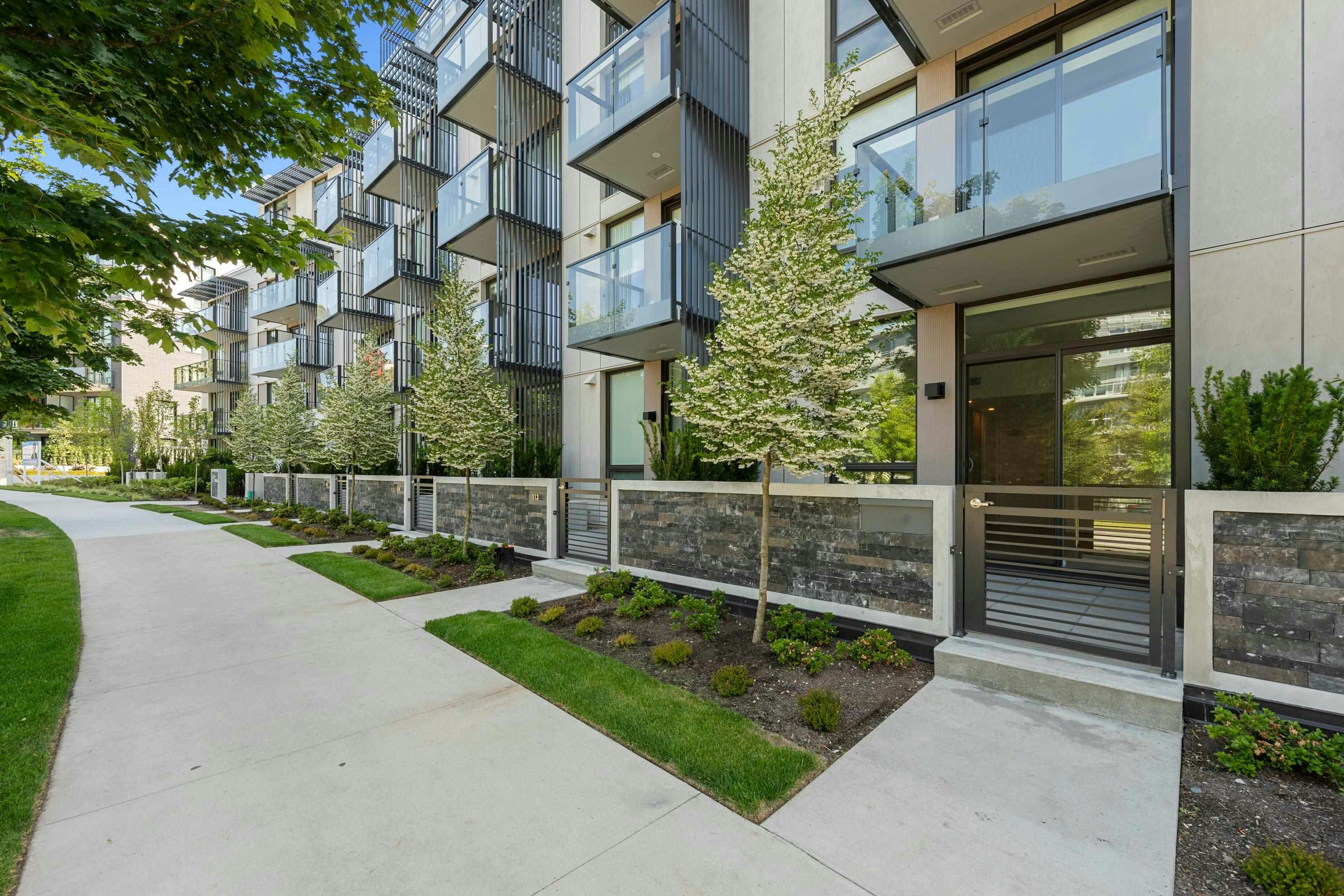 1XX-5212 Cambie Street, Vancouver, BC, V5Z 2Z7 - 2