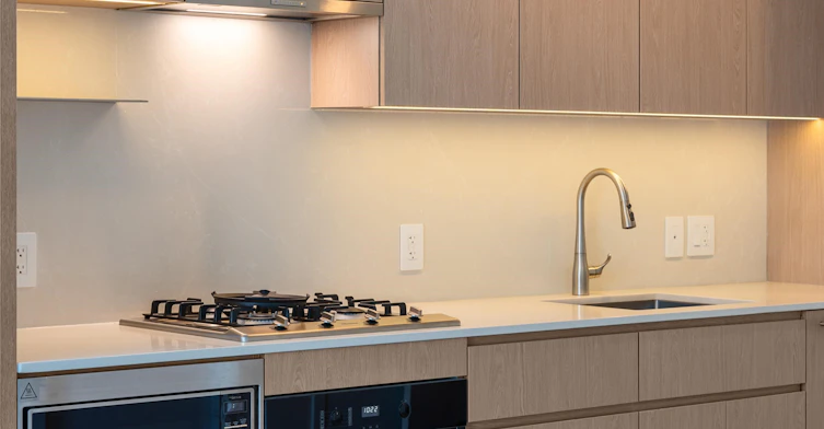 1XX-5212 Cambie Street, Vancouver, BC, V5Z 2Z7 - 6