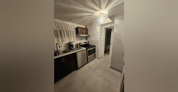 Basement suite-1112 Sprice Avenue, Coquitlam, BC, V3J 2P4