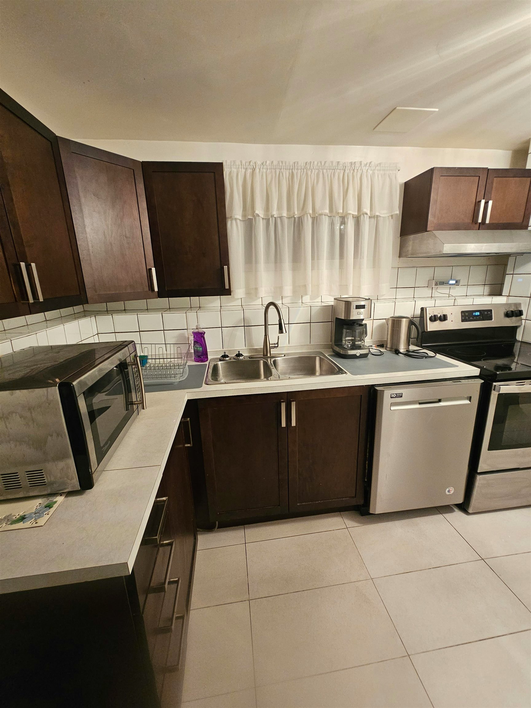 Basement suite-1112 Sprice Avenue, Coquitlam, BC, V3J 2P4 - 12