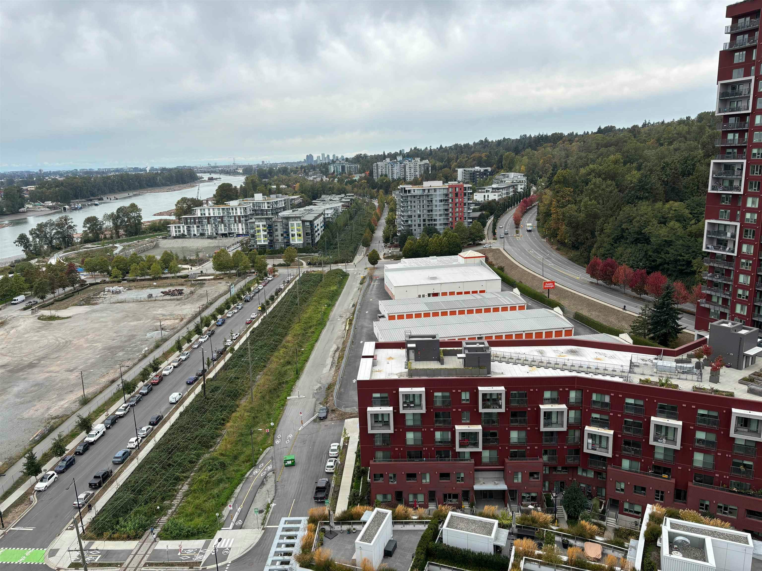 1804-3438 Sawmill Crescent, Vancouver, BC, V5S 0E3