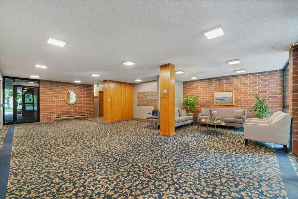 305-4101 Yew Street, Vancouver, BC, V6L 3B7 - 22