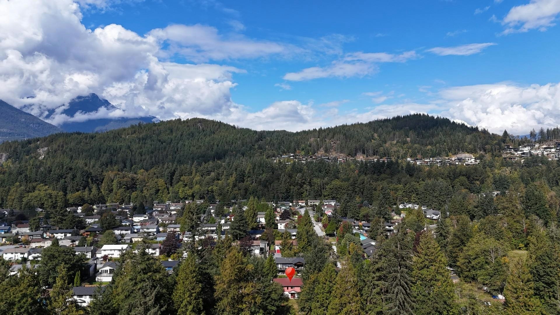 38347 Guilford Drive, Squamish, BC, V8B 0X8 - 39