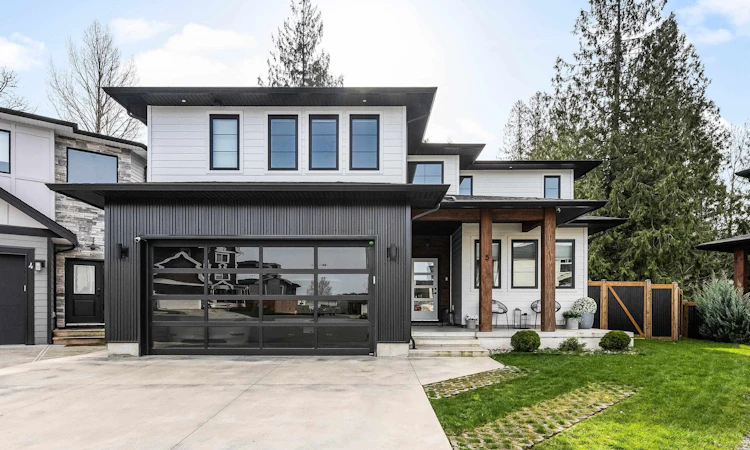 5-46379 Uplands Road