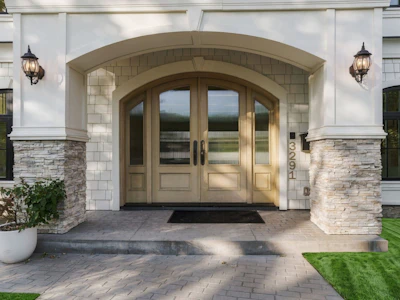 3291 Douglas Crescent - 3