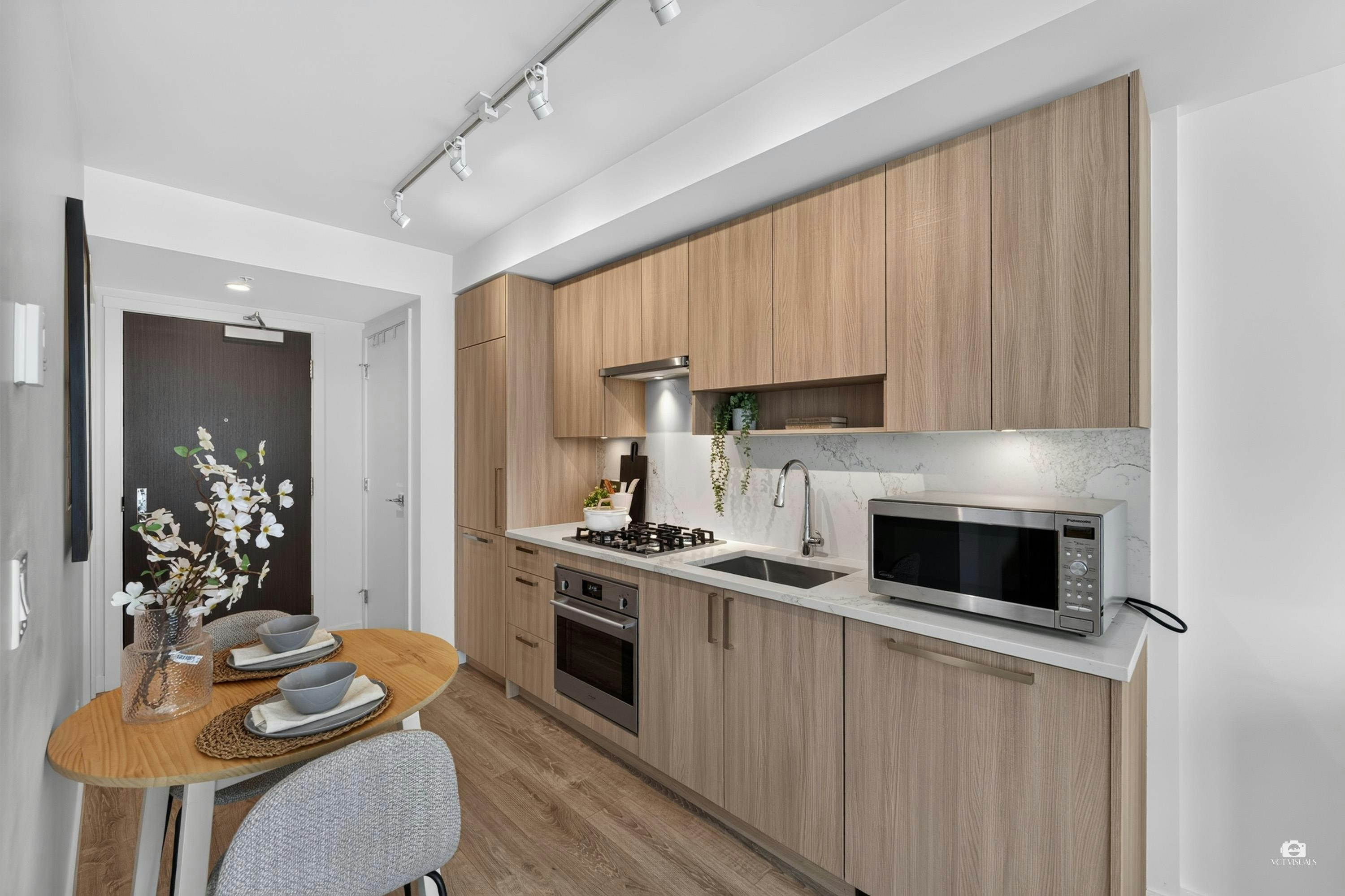 1115-13350 Central Avenue, Surrey, BC, V3T 0S1 - 9