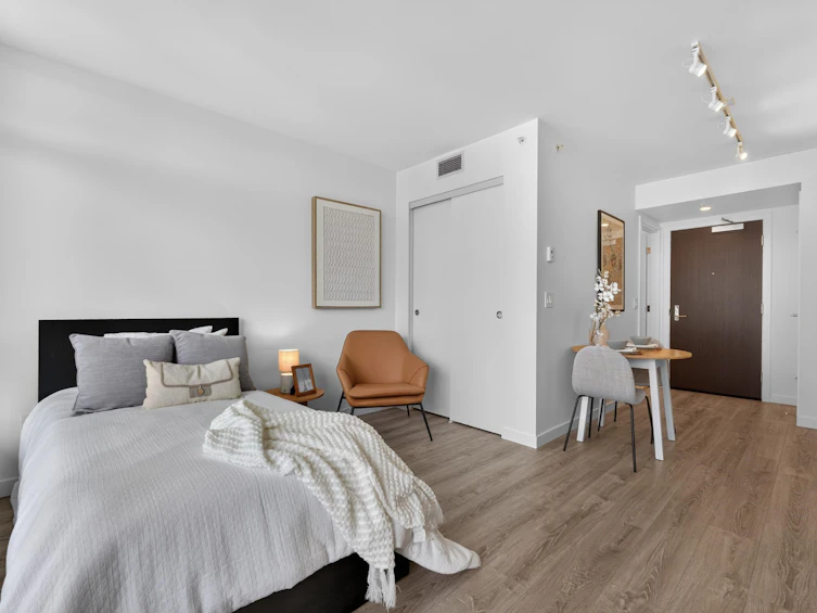 1115-13350 Central Avenue, Surrey, BC, V3T 0S1 - 6