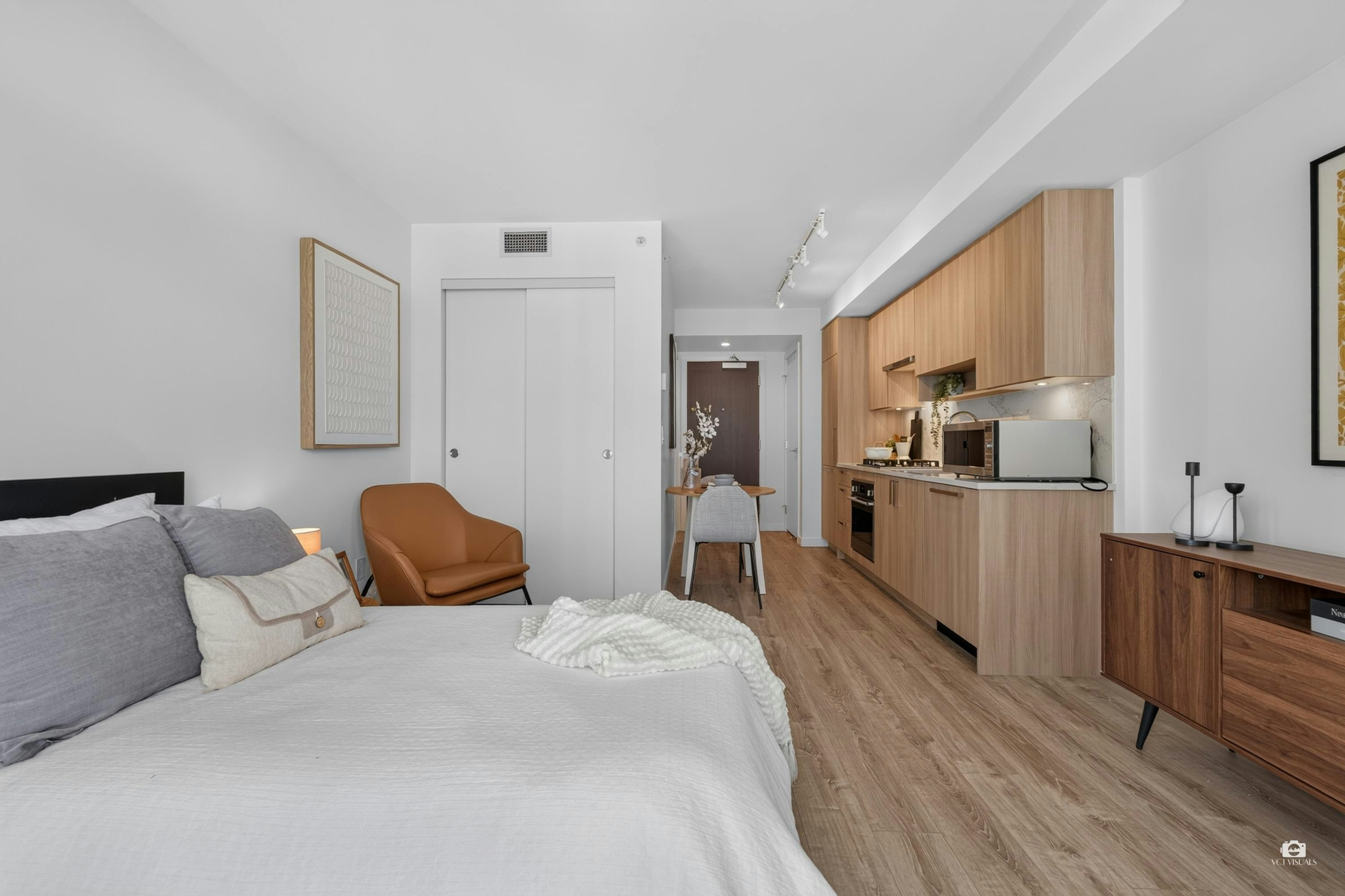 1115-13350 Central Avenue, Surrey, BC, V3T 0S1 - 7