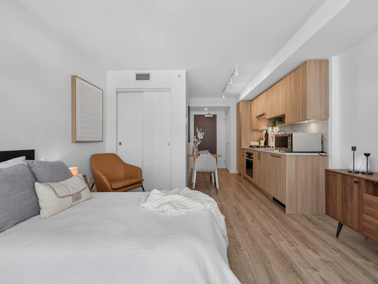 1115-13350 Central Avenue, Surrey, BC, V3T 0S1 - 7