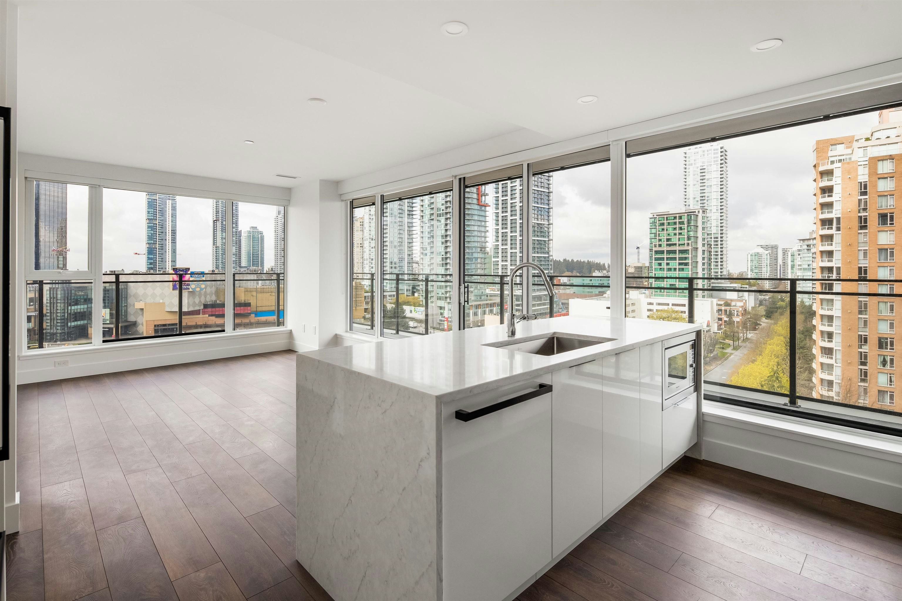 1005-4711 Hazel Street, Burnaby, BC, V5H 0J9 - 9