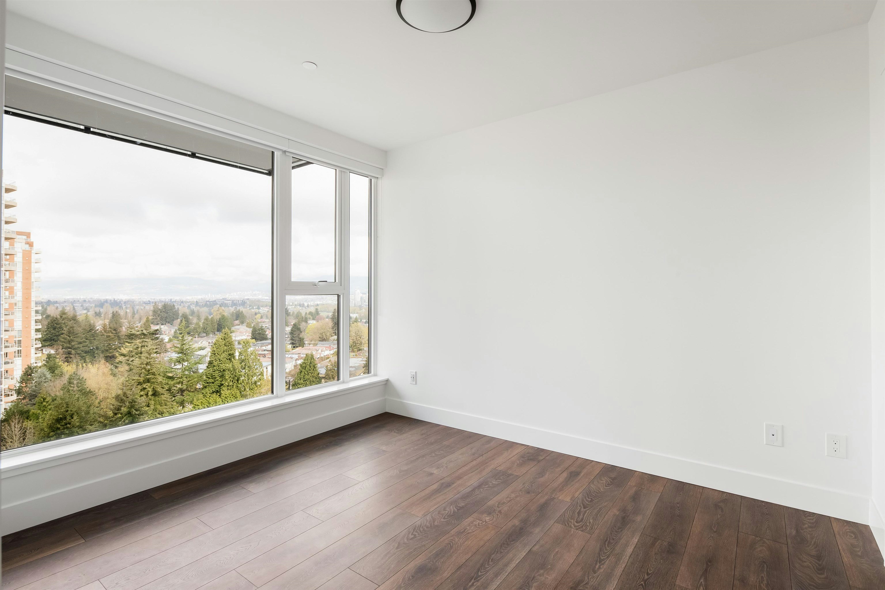 1005-4711 Hazel Street, Burnaby, BC, V5H 0J9 - 11