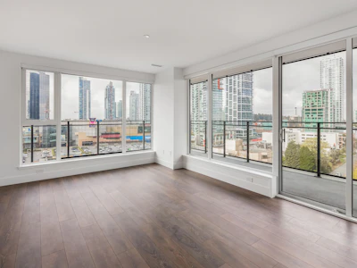 1005-4711 Hazel Street - 3