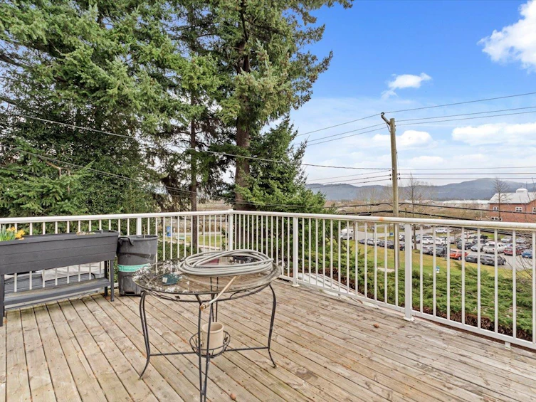 35317 Delair Road, Abbotsford, BC, V3G 2E2 - 35