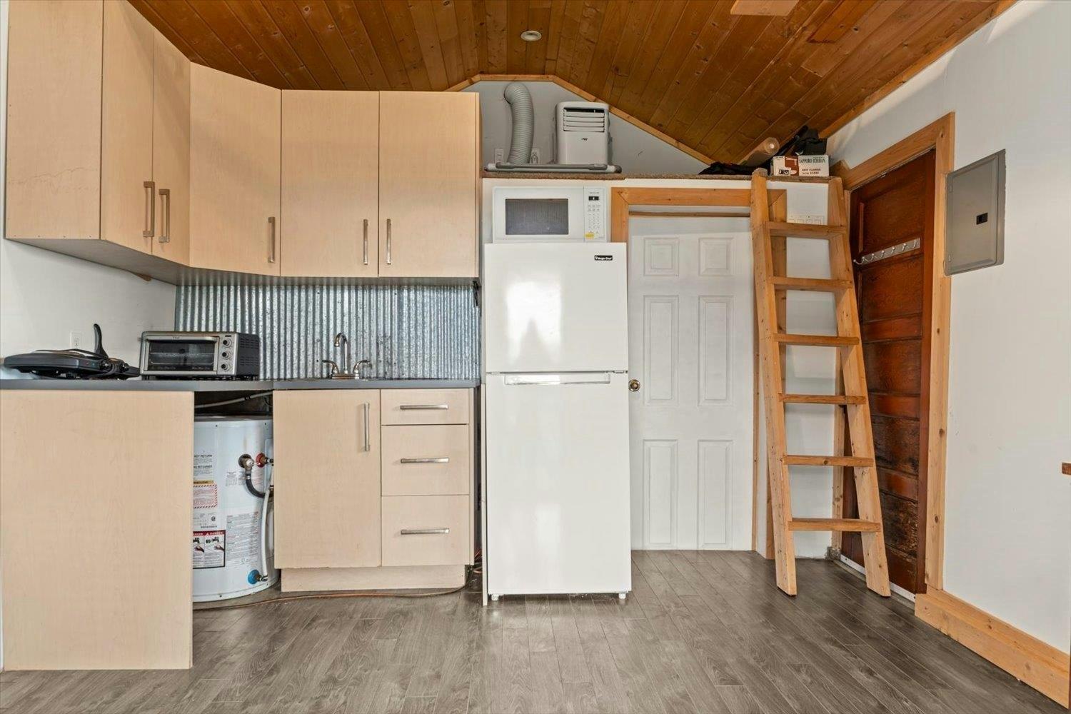 35317 Delair Road, Abbotsford, BC, V3G 2E2 - 28