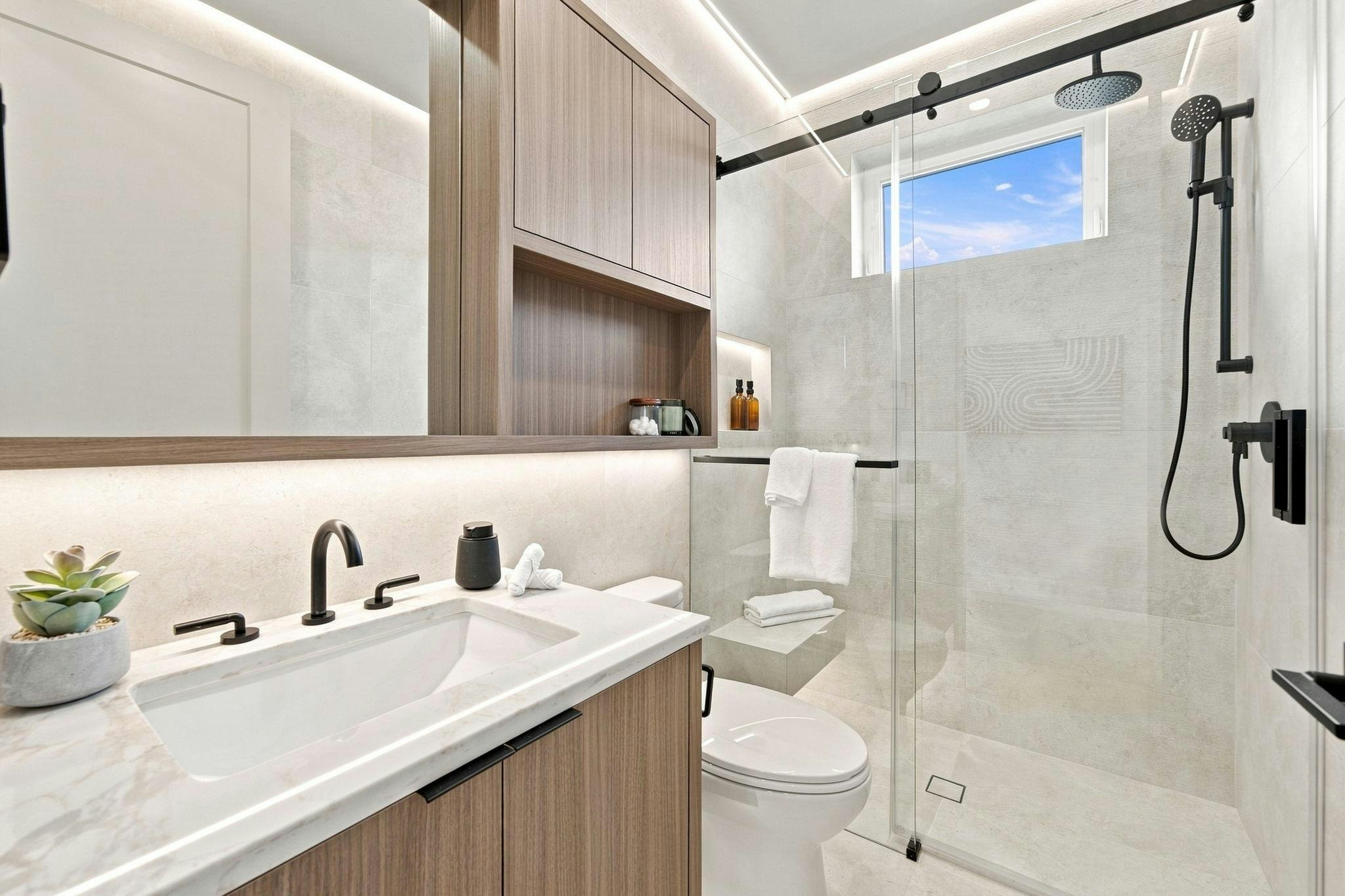 646 E 23rd Avenue, Vancouver, BC, V5V 1X8 - 9