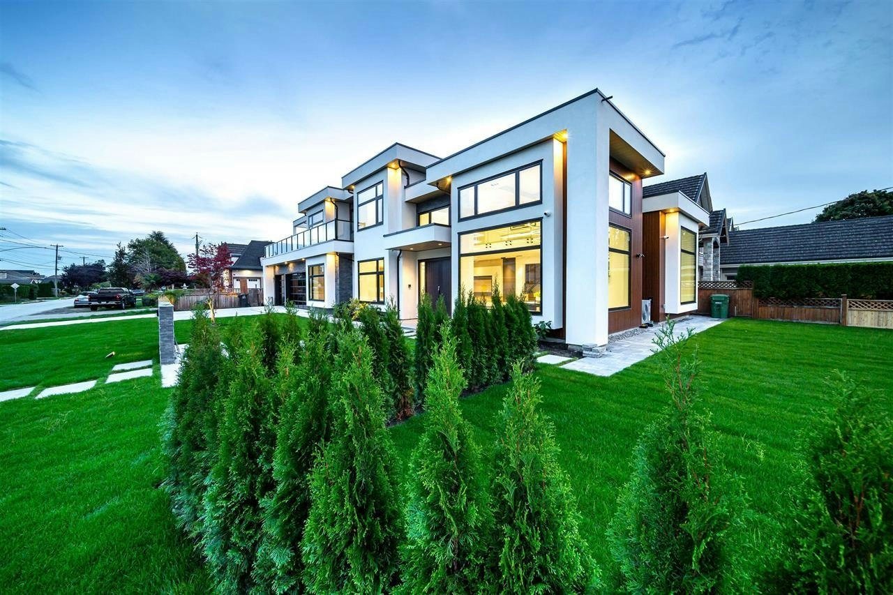 9240 Saunders Road, Richmond, BC, V7A 2B1 - 2