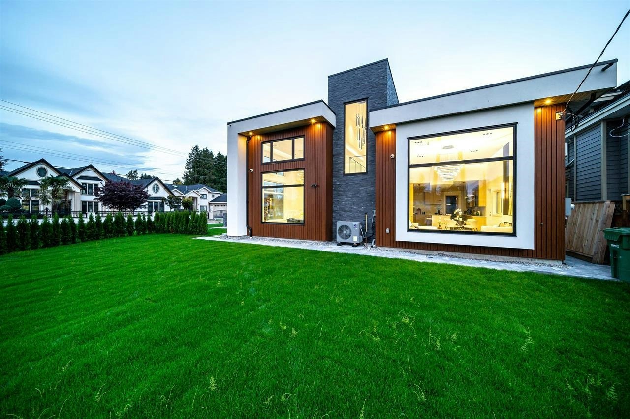 9240 Saunders Road, Richmond, BC, V7A 2B1 - 4