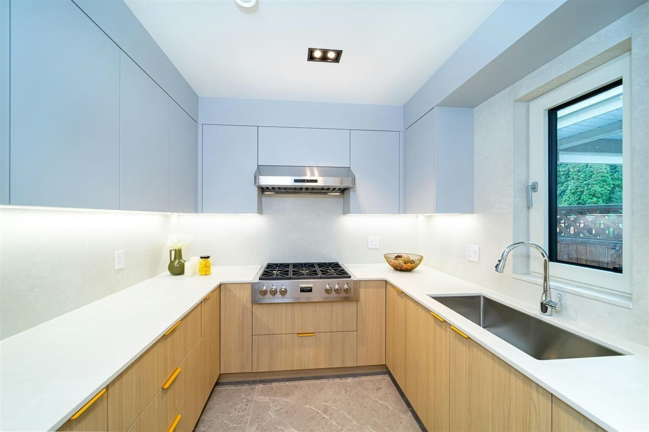 9240 Saunders Road, Richmond, BC, V7A 2B1 - 18