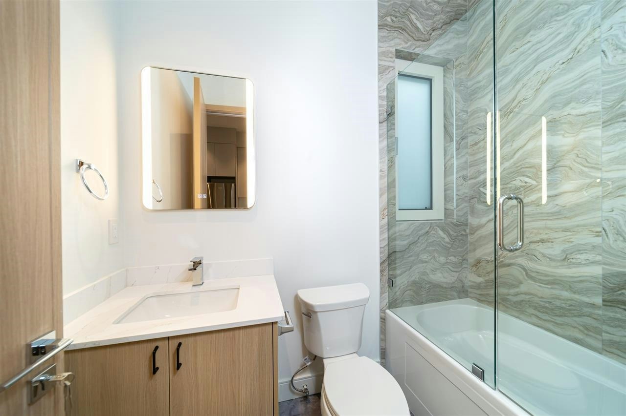 9240 Saunders Road, Richmond, BC, V7A 2B1 - 23