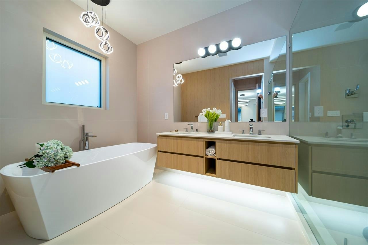 9240 Saunders Road, Richmond, BC, V7A 2B1 - 30