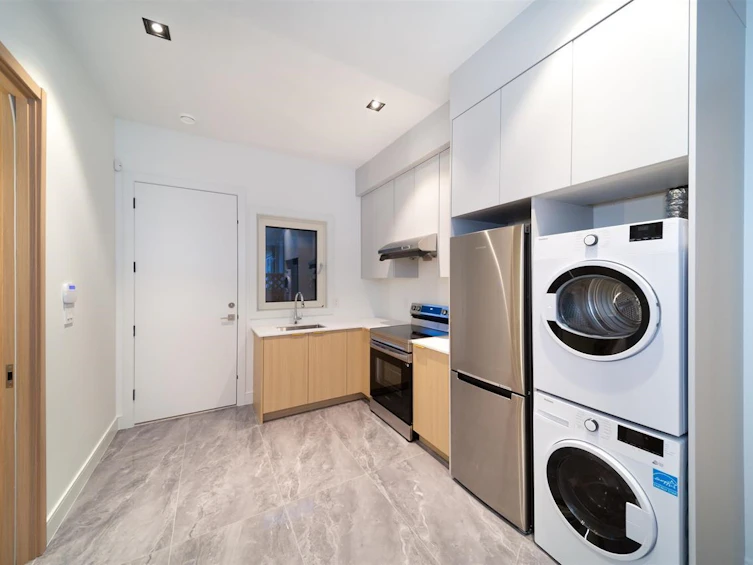 9240 Saunders Road, Richmond, BC, V7A 2B1 - 21
