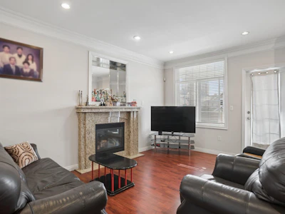 7487 Rosewood Street - 3