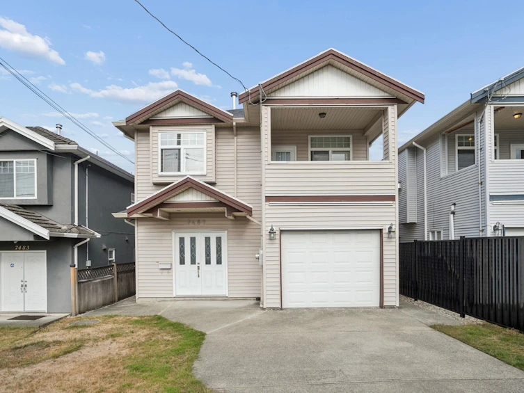 7487 Rosewood Street, Burnaby, BC, V5E 2G6
