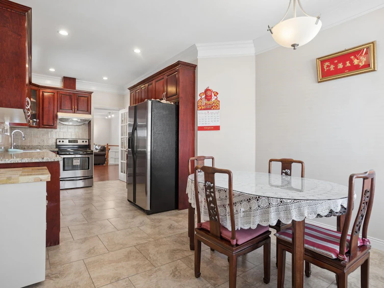 7487 Rosewood Street, Burnaby, BC, V5E 2G6 - 7