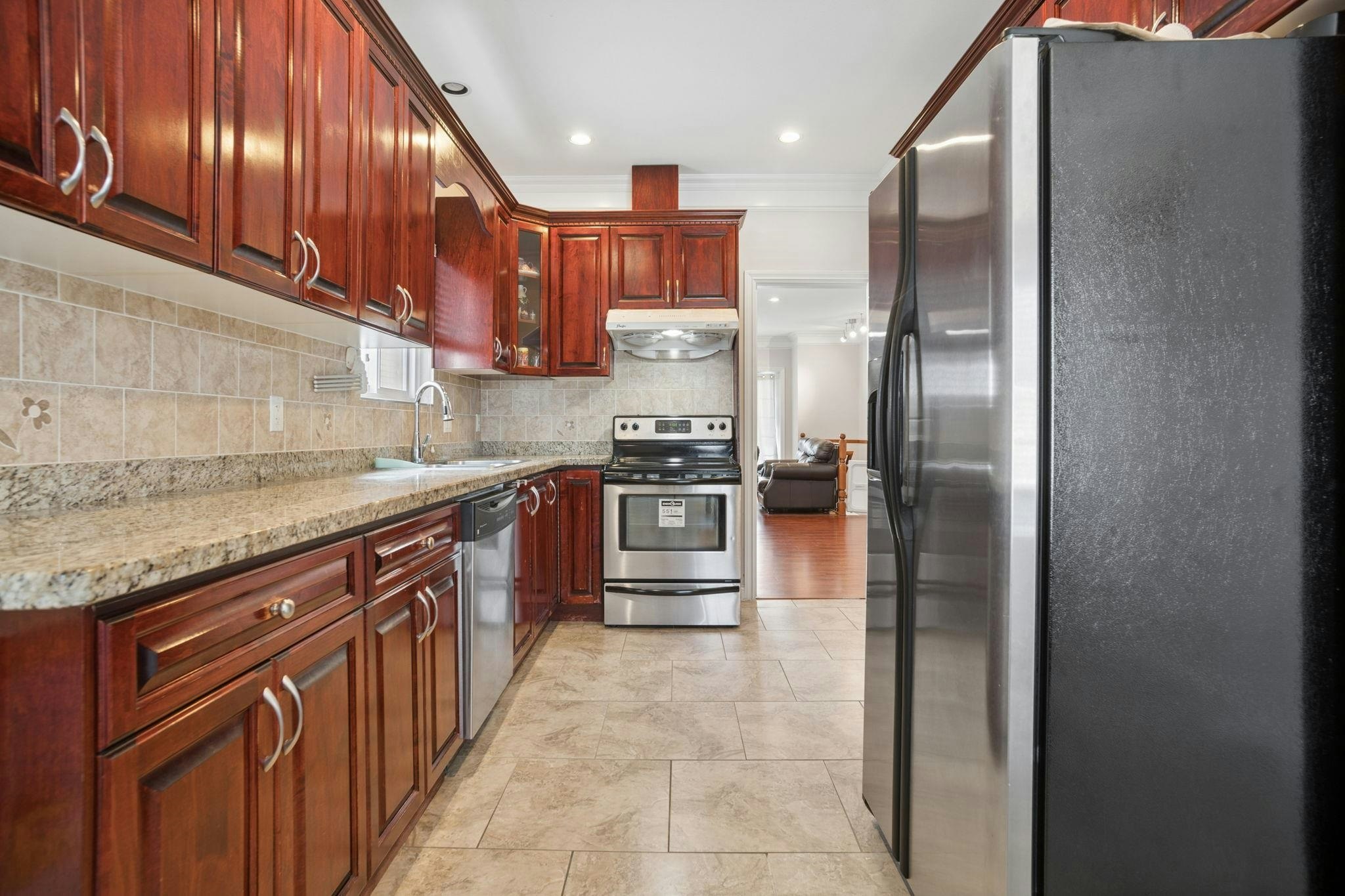 7487 Rosewood Street, Burnaby, BC, V5E 2G6 - 6