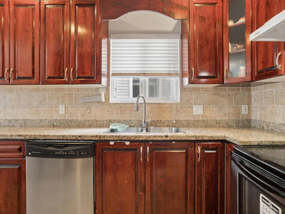 7487 Rosewood Street - 5