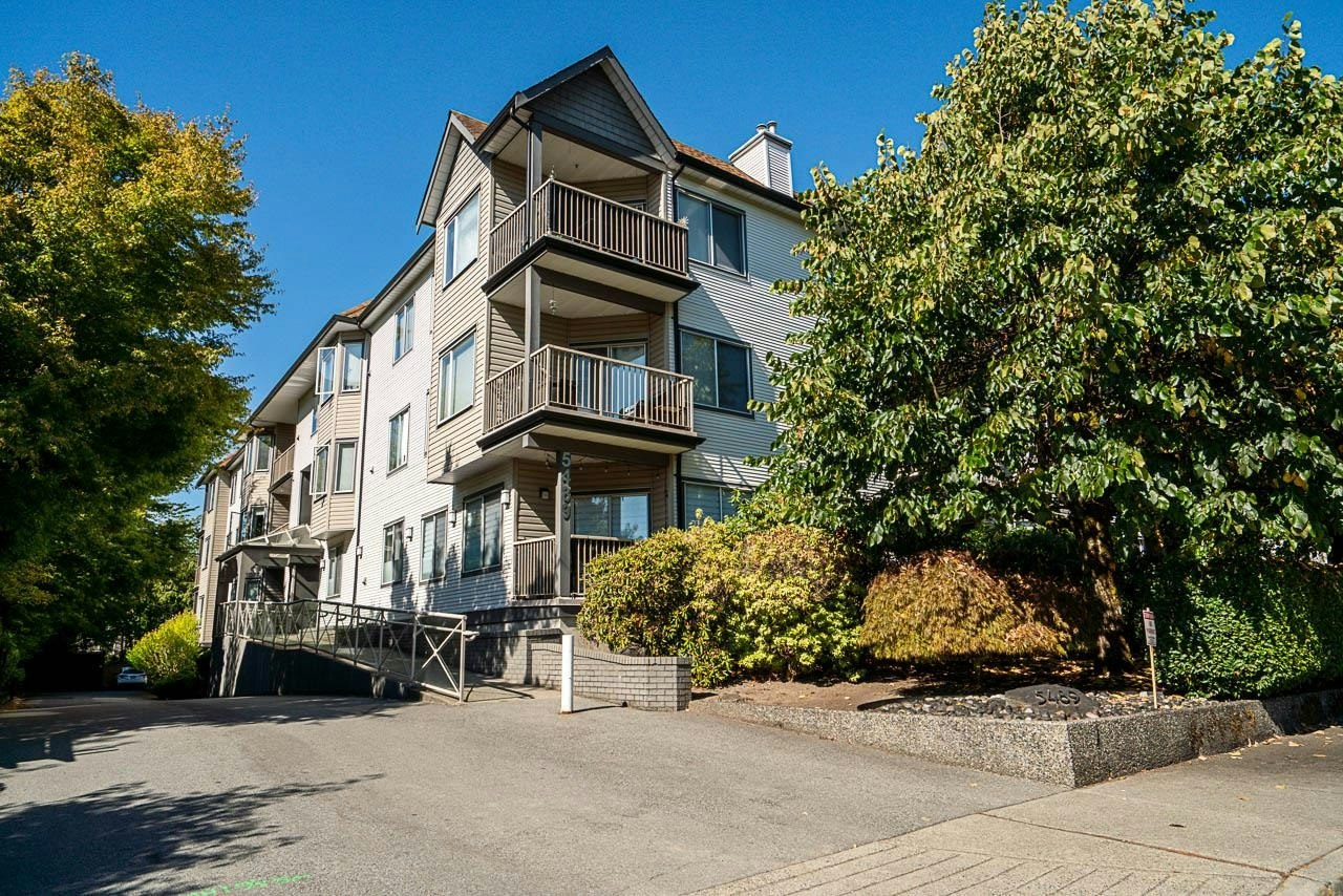 304-5489 201 Street, Langley, BC, V3A 1P8