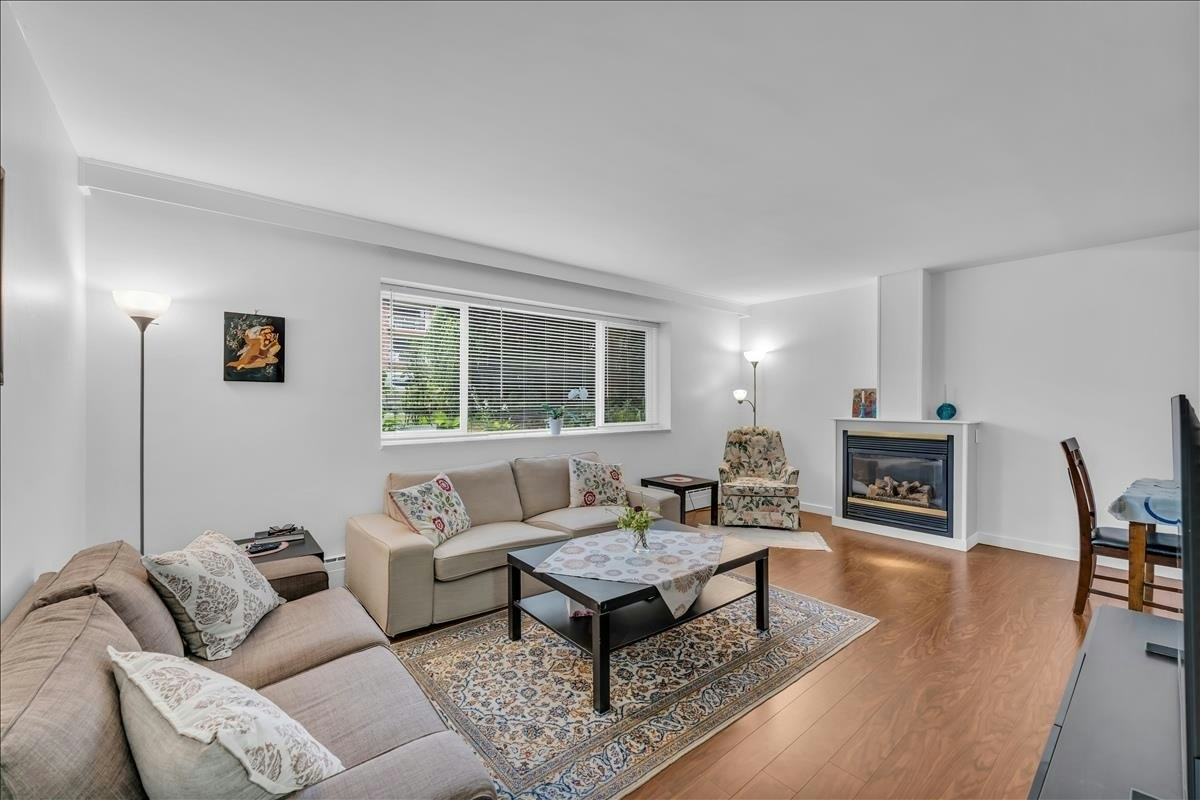 1-1420 Chesterfield Avenue, North Vancouver, BC, V7M 2N4 - 3