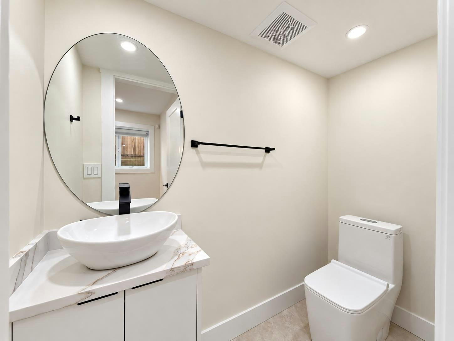 102-11410 139 Street, Surrey, BC, V3R 2M1 - 16