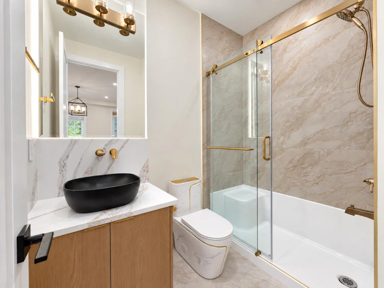 102-11410 139 Street, Surrey, BC, V3R 2M1 - 13
