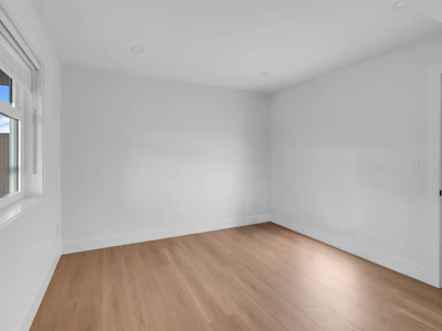 102-11410 139 Street - 3