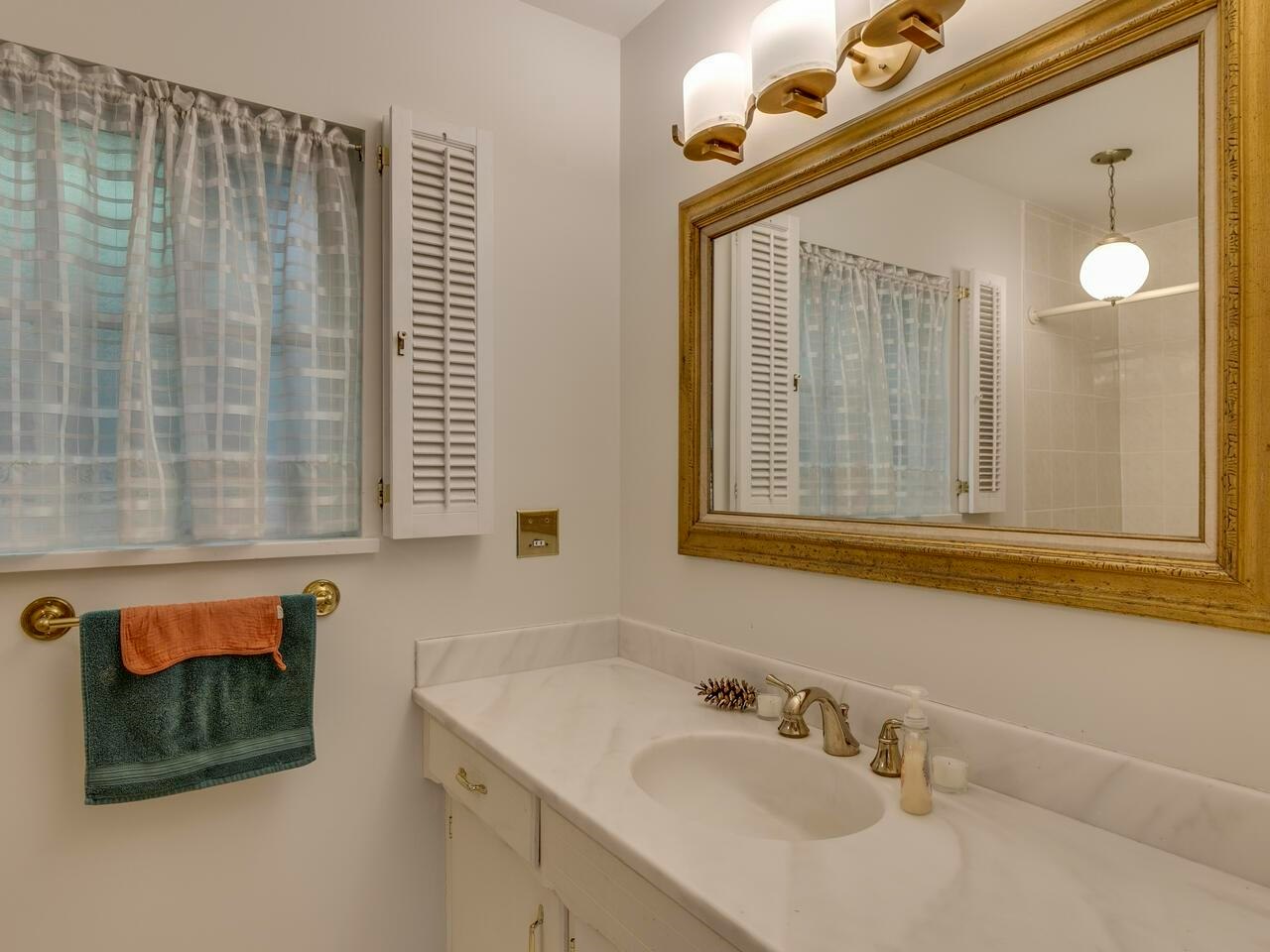 3904 Westridge Avenue, West Vancouver, BC, V7V 3H5 - 22
