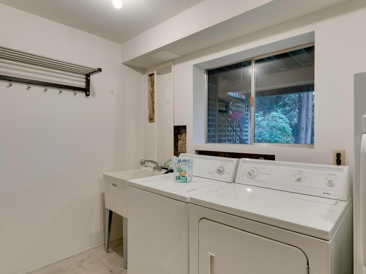 3904 Westridge Avenue, West Vancouver, BC, V7V 3H5 - 36