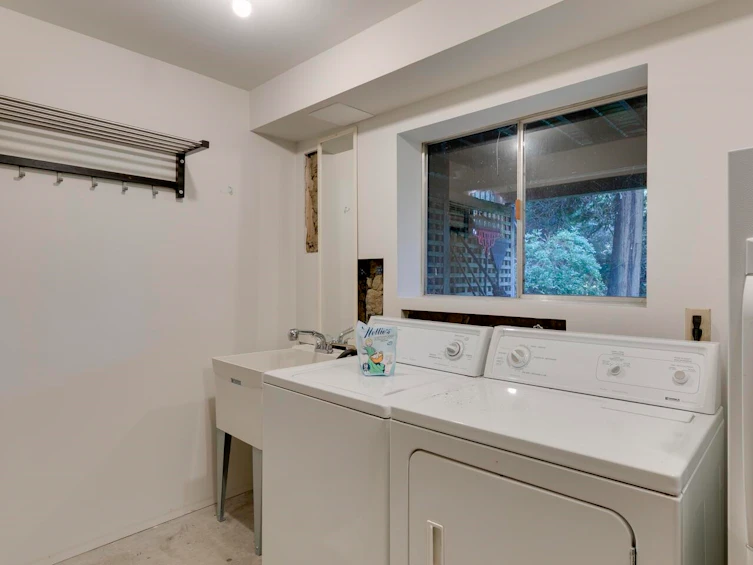 3904 Westridge Avenue, West Vancouver, BC, V7V 3H5 - 36