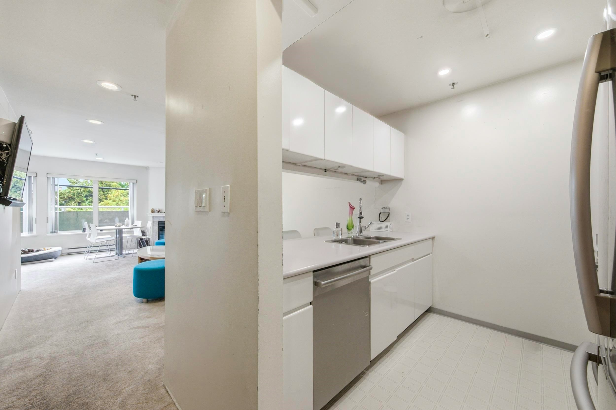 107-3280 W Broadway, Vancouver, BC, V6K 2H4 - 7