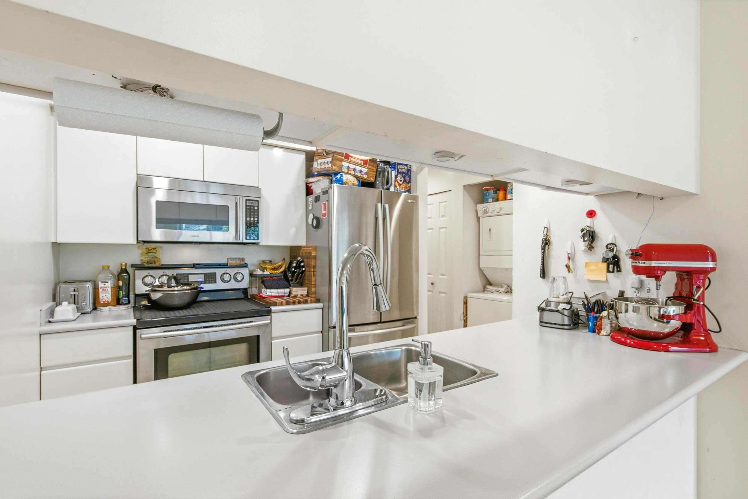 107-3280 W Broadway, Vancouver, BC, V6K 2H4 - 11