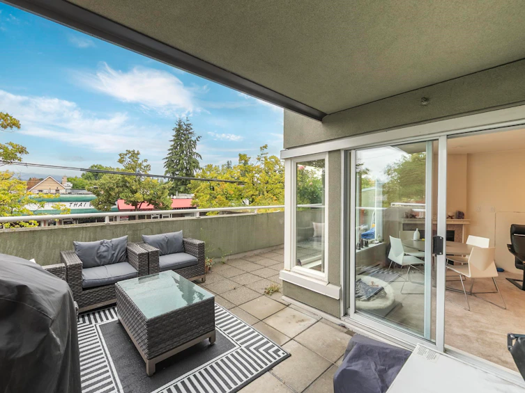 107-3280 W Broadway, Vancouver, BC, V6K 2H4 - 25