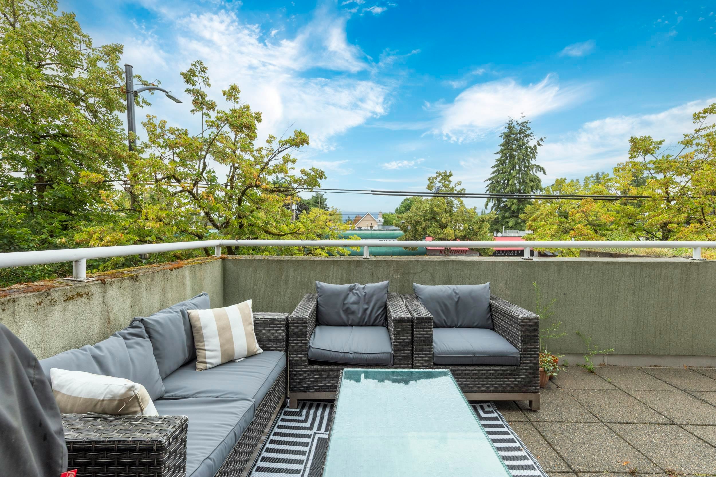 107-3280 W Broadway, Vancouver, BC, V6K 2H4 - 24