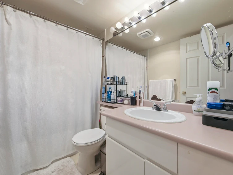 107-3280 W Broadway, Vancouver, BC, V6K 2H4 - 19